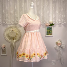 Load image into Gallery viewer, Penderie sunflower gingham plaid collar casual lolita pink and white dress 1885
