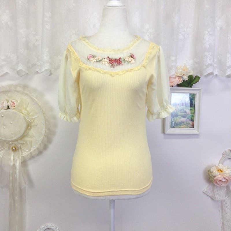 Axes Femme Yellow blouse with floral ribbon design 1967