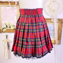 Load image into Gallery viewer, Secret honey plaid tartan pleated heart buckle skirt
