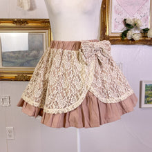 Load image into Gallery viewer, penderie liz lisa curtain lace miniskirt with bow pin 1728
