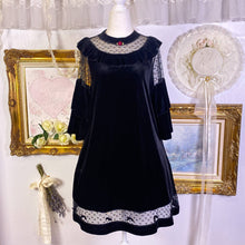 Load image into Gallery viewer, min plume velvet sheer heart and bow dress
